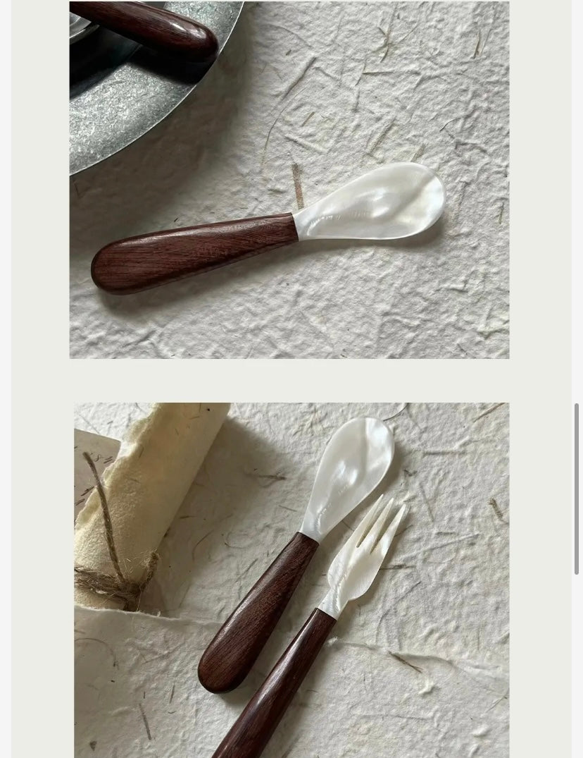 Natural Mother of Pearl Shell Spoon/fork with Rosewood Splice - 12cm